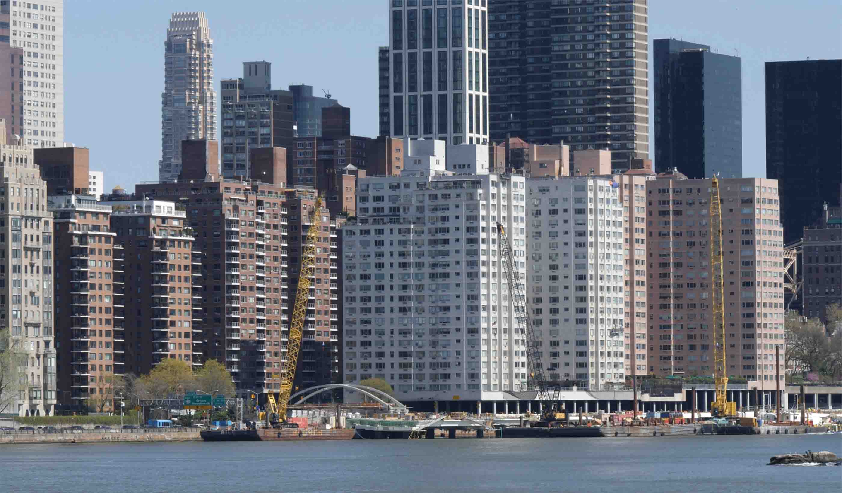 Constructing a new park and transportation corridor on Manhattan’s shore