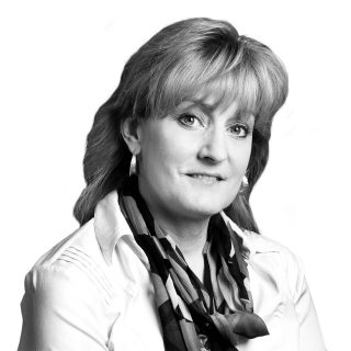 Samantha Espley receives Diversity and Inclusion Award from the Canadian Institute of Mining