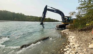 Bow River Risk Assessment and Debris Removal