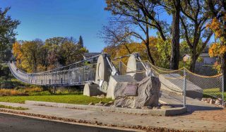 Souris Swinging Bridge